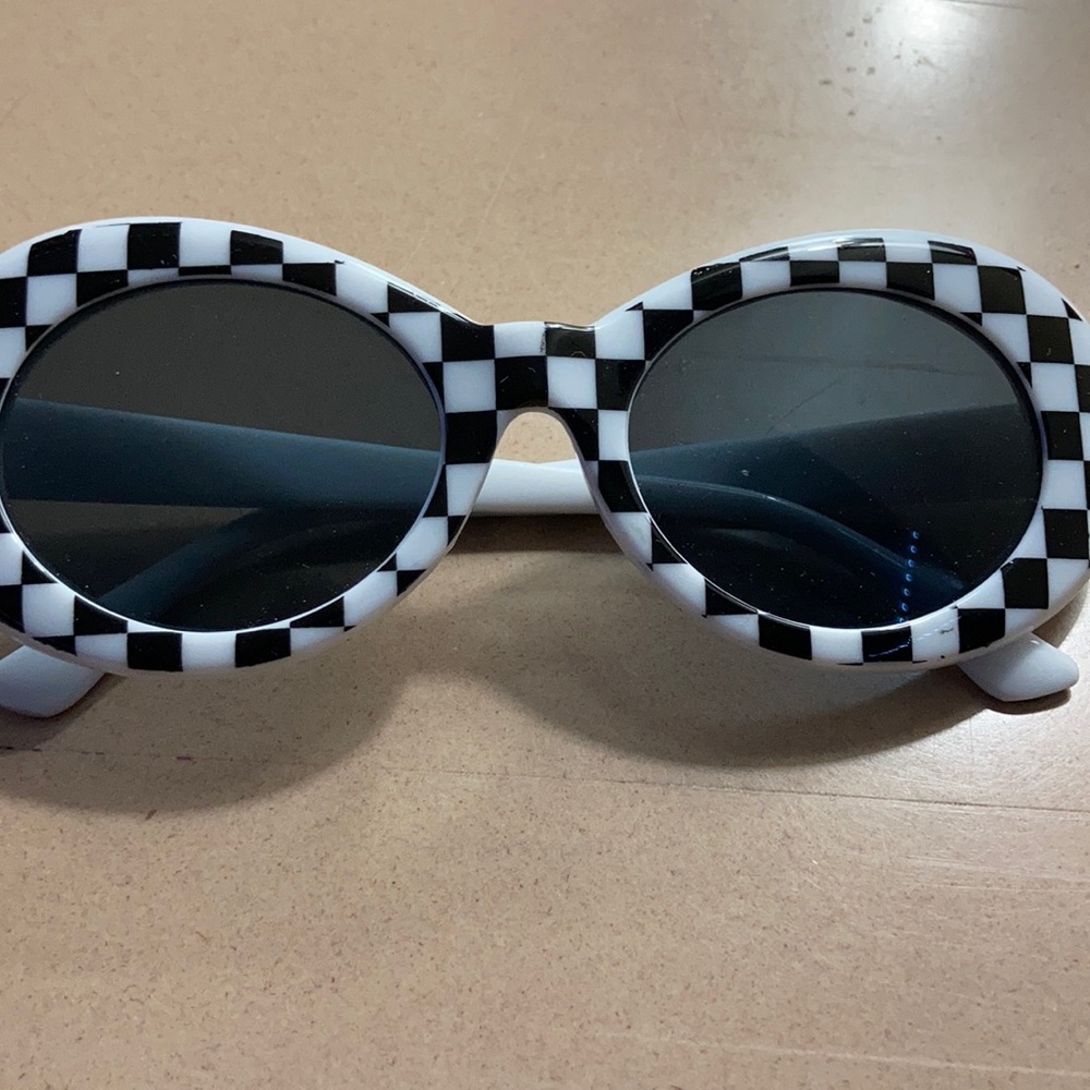 glasses